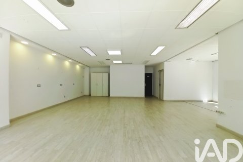 Kommersiell fastighet i El Campello, Alicante, Spanien 2 sovrum, 108 kvm. Nr. 154290