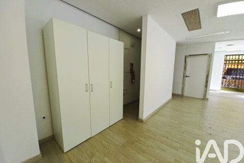 Аренда коммерческой недвижимости в Эль Кампельо, Аликанте, Испания 2 спальни, 108м2 №154290 - фото 6