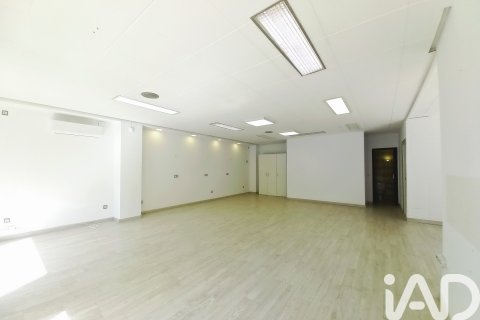 Аренда коммерческой недвижимости в Эль Кампельо, Аликанте, Испания 2 спальни, 108м2 №154290 - фото 2