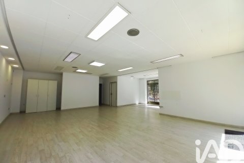 Аренда коммерческой недвижимости в Эль Кампельо, Аликанте, Испания 2 спальни, 108м2 №154290 - фото 3