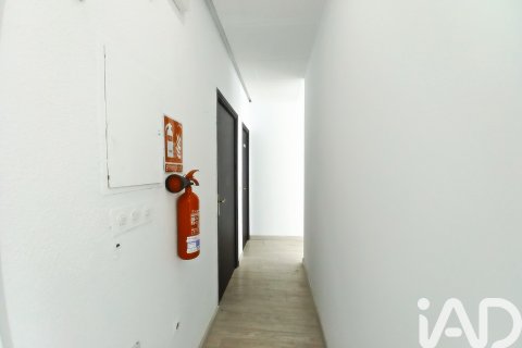 Аренда коммерческой недвижимости в Эль Кампельо, Аликанте, Испания 2 спальни, 108м2 №154290 - фото 7