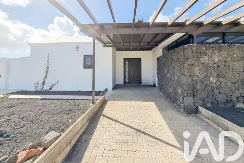House for sale in Yaiza, Lanzarote, Spain 2 bedrooms, 83 sq.m. No. 152461 - photo 13