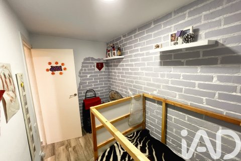 Apartment for sale in Barcelona, Spain 3 bedrooms, 68 sq.m. No. 152462 - photo 13