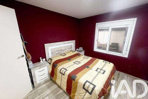 Apartment for sale in Barcelona, Spain 3 bedrooms, 68 sq.m. No. 152462 - photo 11