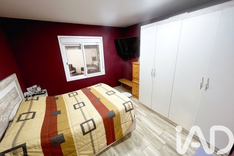 Apartment for sale in Barcelona, Spain 3 bedrooms, 68 sq.m. No. 152462 - photo 10