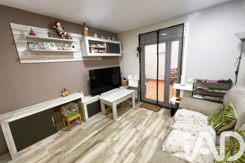 Apartment for sale in Barcelona, Spain 3 bedrooms, 68 sq.m. No. 152462 - photo 4