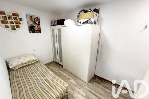 Apartment for sale in Barcelona, Spain 3 bedrooms, 68 sq.m. No. 152462 - photo 14