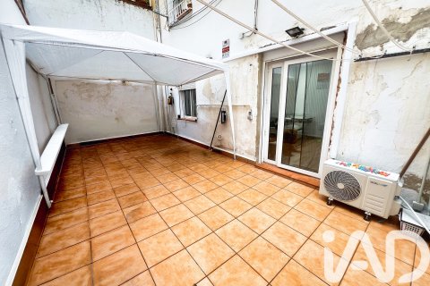 Apartment for sale in Barcelona, Spain 3 bedrooms, 68 sq.m. No. 152462 - photo 17