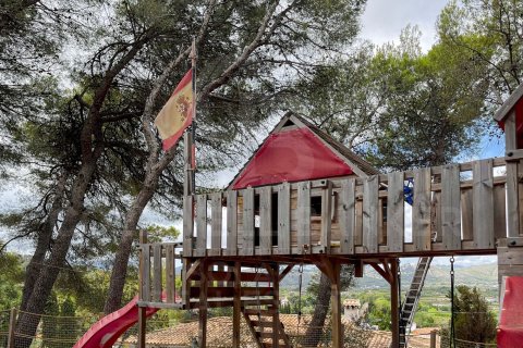 Hus till salu i Denia, Alicante, Spanien 5 sovrum, 480 kvm. Nr. 160311 - foto 18