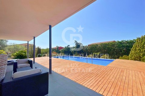 House for sale in Peralada, Girona, Spain 6 bedrooms, 445 sq.m. No. 160307 - photo 2