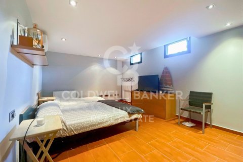 House for sale in Peralada, Girona, Spain 6 bedrooms, 445 sq.m. No. 160307 - photo 18
