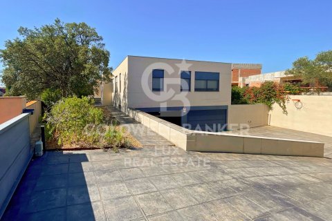 House for sale in Peralada, Girona, Spain 6 bedrooms, 445 sq.m. No. 160307 - photo 23