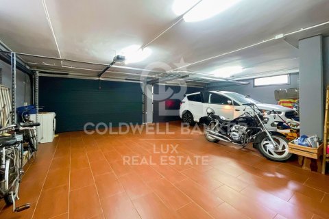 House for sale in Peralada, Girona, Spain 6 bedrooms, 445 sq.m. No. 160307 - photo 25