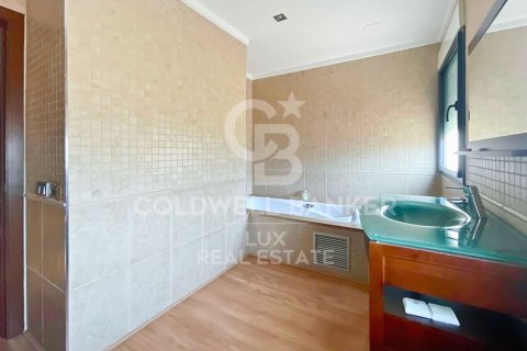 Dom w Peralada, Girona, Hiszpania 6 sypialni, 445 mkw. nr 160307 – zdjęcie 14