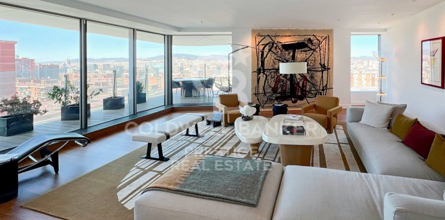 Huoneisto Barcelona, Espanja 3 makuuhuonetta, 227 m2 No. 160306