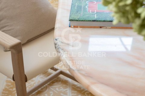 Huoneisto myytävänä Barcelona, Espanja, 3 makuuhuonetta, 198 m2 No. 156830 - kuva 16