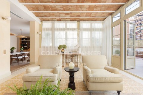 Huoneisto myytävänä Barcelona, Espanja, 3 makuuhuonetta, 198 m2 No. 156830 - kuva 12