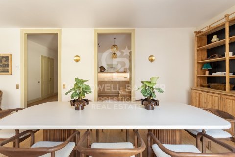 Huoneisto myytävänä Barcelona, Espanja, 3 makuuhuonetta, 198 m2 No. 156830 - kuva 25