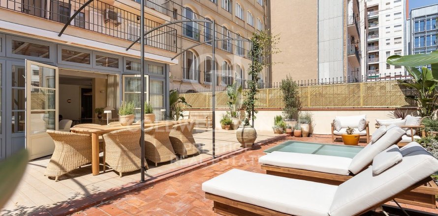 Huoneisto Barcelona, Espanja 3 makuuhuonetta, 198 m2 No. 156830