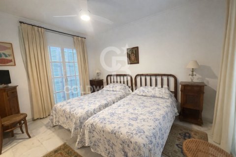 Kamienica w Estepona, Malaga, Hiszpania 4 sypialnie, 245 mkw. nr 156829 – zdjęcie 16