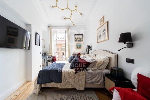 Apartment for sale in Madrid, Spain 3 bedrooms, 209 sq.m. No. 156831 - photo 27
