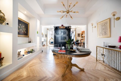 Apartamento en venta en Madrid, España 3 dormitorios, 209 m2 No. 156831 - foto 3