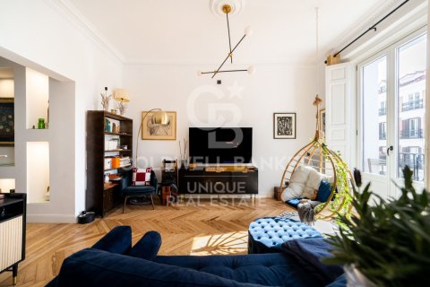 Apartment for sale in Madrid, Spain 3 bedrooms, 209 sq.m. No. 156831 - photo 11
