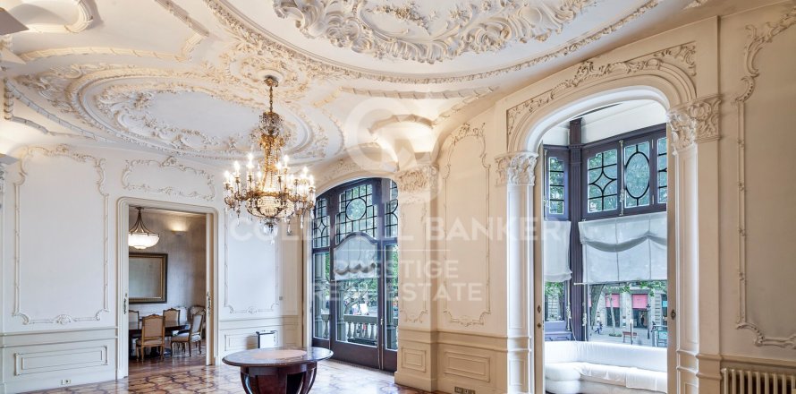 Apartament w Barcelona, Hiszpania 5 sypialni, 944 mkw. nr 160377