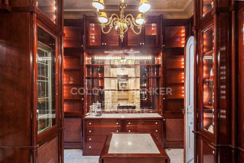 Apartament w Barcelona, Hiszpania 5 sypialni, 944 mkw. nr 160377 – zdjęcie 12