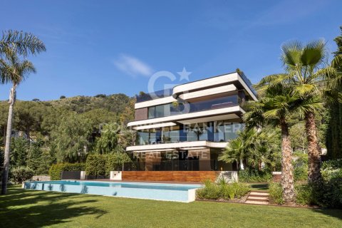 House in Barcelona, Spain 6 bedrooms, 1275 sq.m. No. 160376