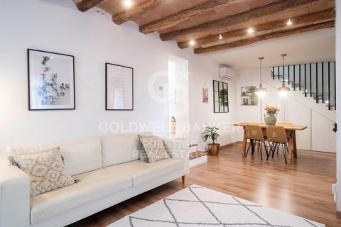 Talo myytävänä Molins de Rei, Barcelona, Espanja, 4 makuuhuonetta, 225 m2 No. 160378 - kuva 3