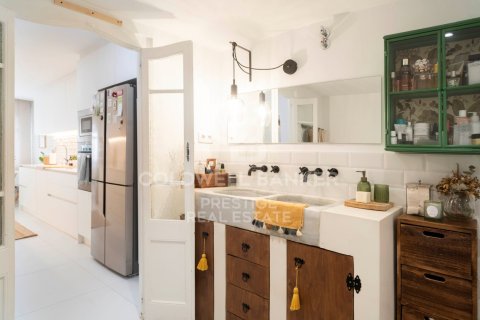 Talo myytävänä Molins de Rei, Barcelona, Espanja, 4 makuuhuonetta, 225 m2 No. 160378 - kuva 9