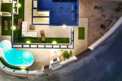 Villa for sale in Ciudad Quesada, Alicante, Spain 5 bedrooms, 229 sq.m. No. 195377 - photo 21