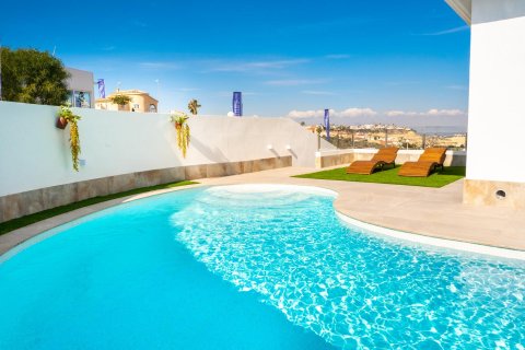 Villa for sale in Ciudad Quesada, Alicante, Spain 5 bedrooms, 229 sq.m. No. 195377 - photo 3