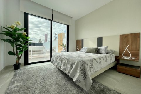 Продажа виллы в Бенихофар, Аликанте, Испания 3 спальни, 137м2 №145129 - фото 5