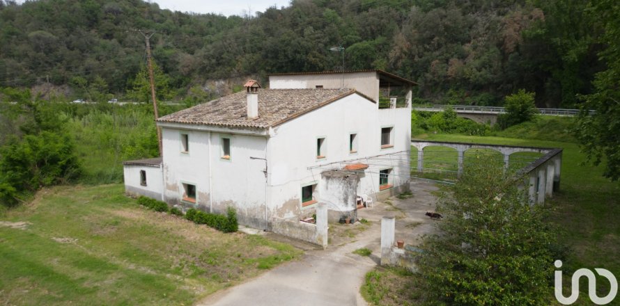 Дом в Бескано, Герона, Испания 10 спален, 5917м2 №153986