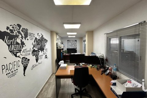 Komerciāls īpašums pārdošanā Terrassa, Barcelona, Spānijā 527 m2 Nr. 153983 - attēls 9