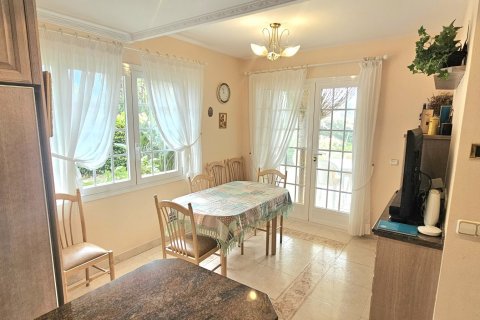 Сasa en venta en L'Ametlla de Mar, Tarragona, España 5 dormitorios, 485 m2 No. 153981 - foto 9