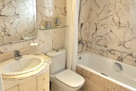 Сasa en venta en L'Ametlla de Mar, Tarragona, España 5 dormitorios, 485 m2 No. 153981 - foto 17