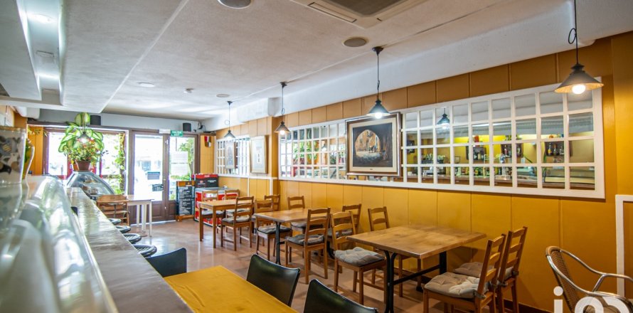 Propiedad comercial en Ibiza ciudad, Ibiza, España 104 m2 No. 153984