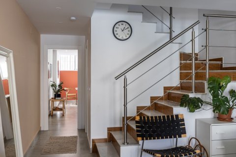 Kaupunkipientalo myytävänä Torrevieja, Alicante, Espanja, 3 makuuhuonetta, 140 m2 No. 149610 - kuva 3