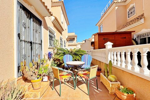 Duplex in vendita a Alicante, Spagna 3 camere da letto, 98 mq. N° 179619 - foto 7