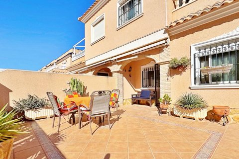 Duplex in vendita a Alicante, Spagna 3 camere da letto, 98 mq. N° 179619 - foto 3