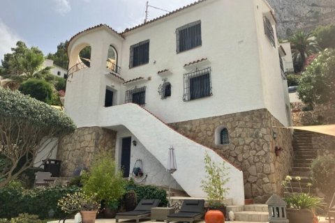 Huvila myytävänä Calpe, Alicante, Espanja, 4 makuuhuonetta, No. 179621 - kuva 2