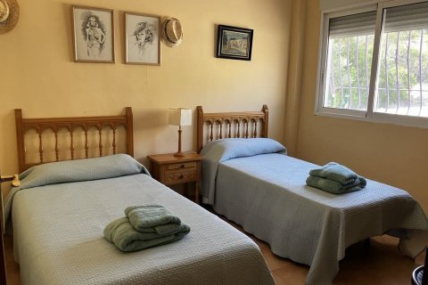 Villa for sale in Benidorm, Alicante, Spain 3 bedrooms,  No. 179622 - photo 16