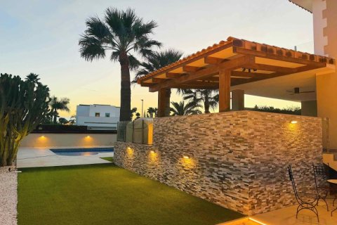 Huvila myytävänä Albir, Alicante, Espanja, 4 makuuhuonetta, 350 m2 No. 179620 - kuva 14