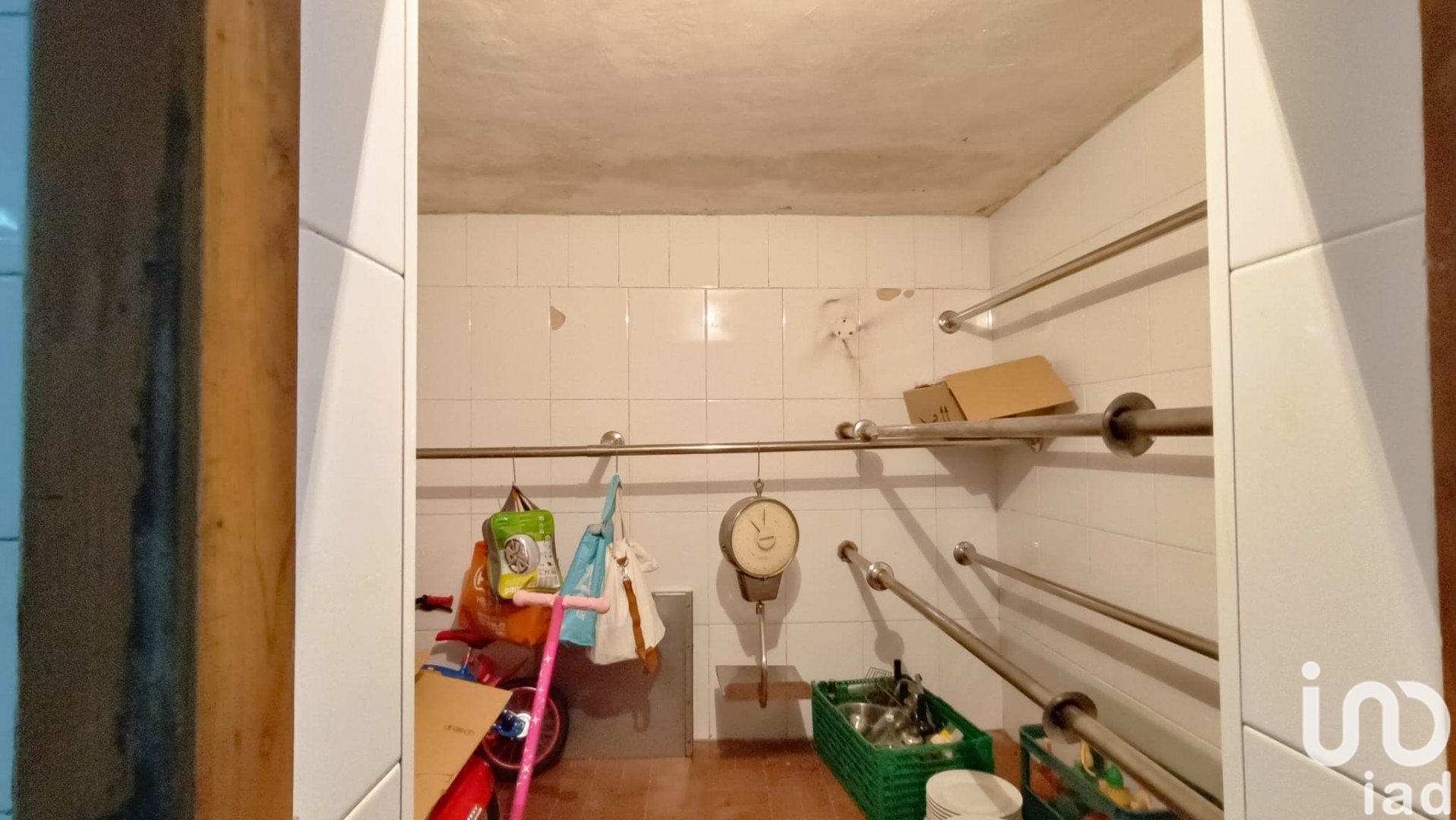 Proprietà commerciale a Les Roquetes, Barcelona, Spagna 56 mq. N° 185614