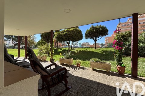 Apartment à Roses, Girona, Espagne 2 chambres, 62 m2 No. 185616