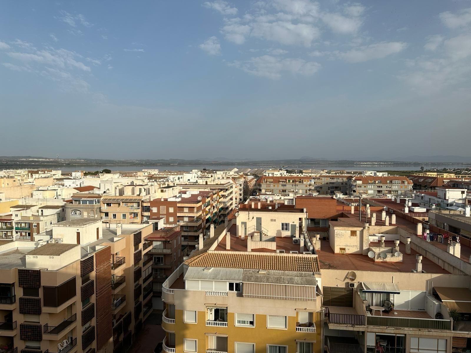 Lägenhet i Torrevieja, Alicante, Spanien 2 sovrum, 118 kvm. Nr. 137720