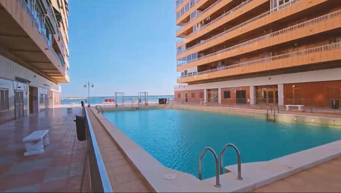 Lägenhet i Torrevieja, Alicante, Spanien 2 sovrum, 118 kvm. Nr. 137720